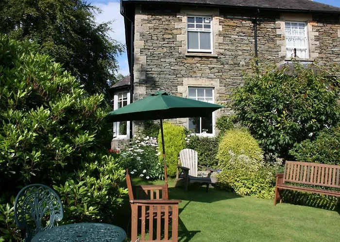 洛维斯维尔莱特洛奇宾馆 4*