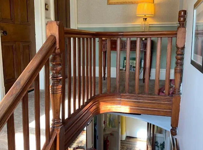 洛维斯维尔莱特洛奇宾馆 4* 温德米尔